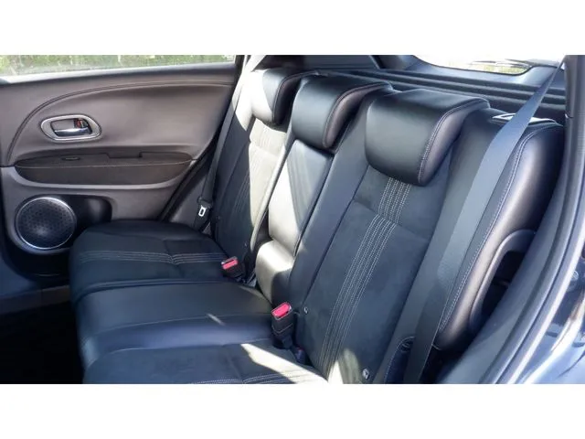 ヴェゼル ハイブリッド(ホンダ)の車両写真