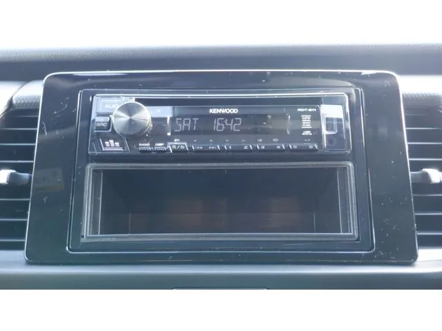 フィット e:HEV(ホンダ)の車両写真