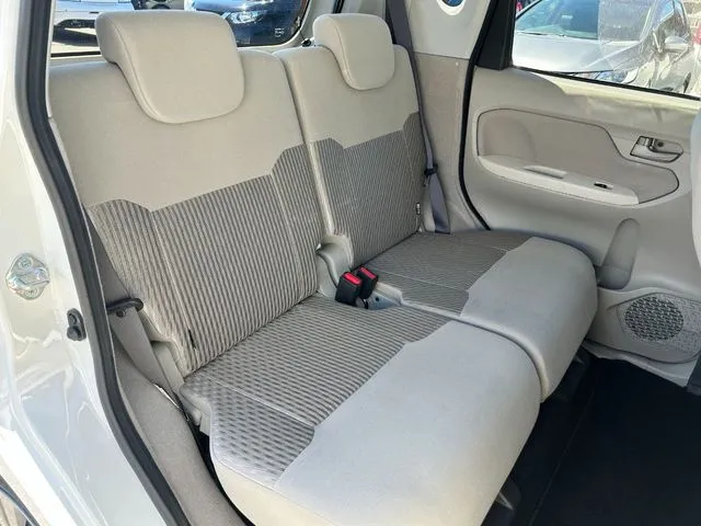 ムーヴ(ダイハツ)の車両写真