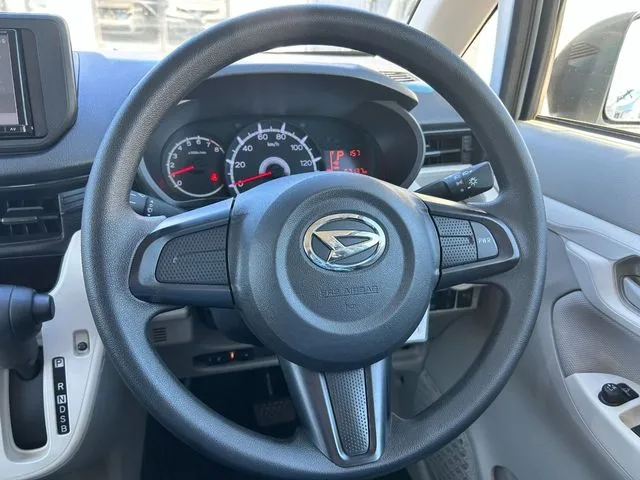 ムーヴ(ダイハツ)の車両写真