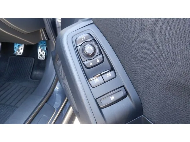 BRZ(スバル)の車両写真