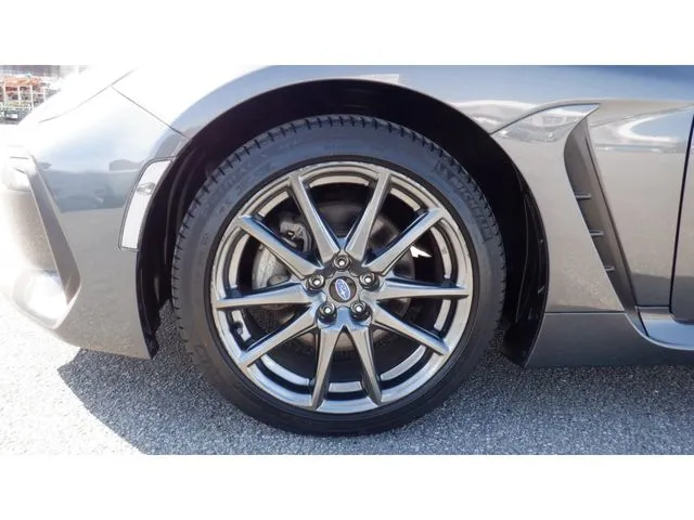 BRZ(スバル)の車両写真