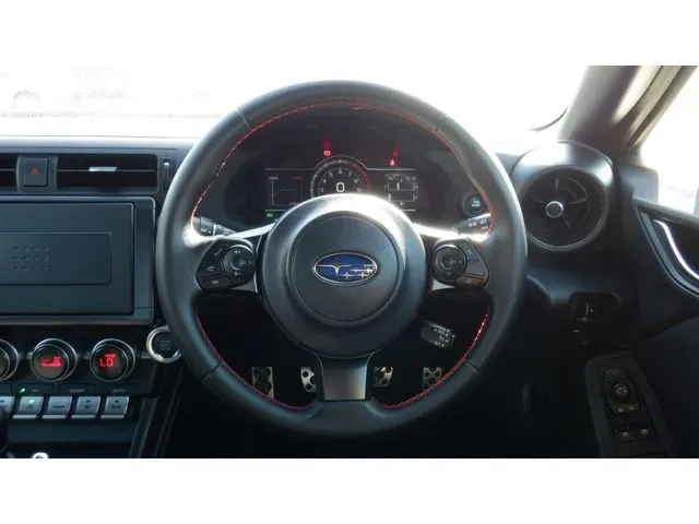 BRZ(スバル)の車両写真