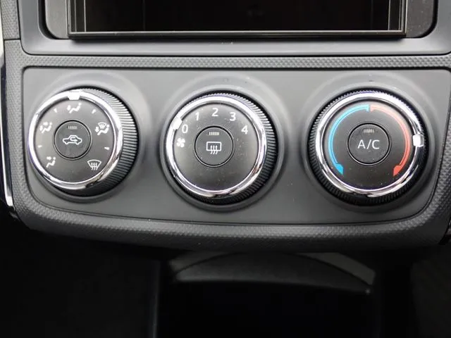 カローラアクシオ(トヨタ)の車両写真