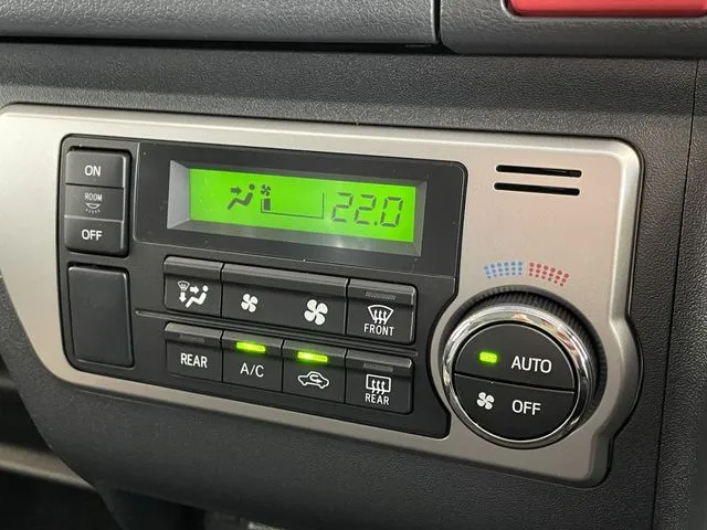 トヨタ　ハイエースワゴン