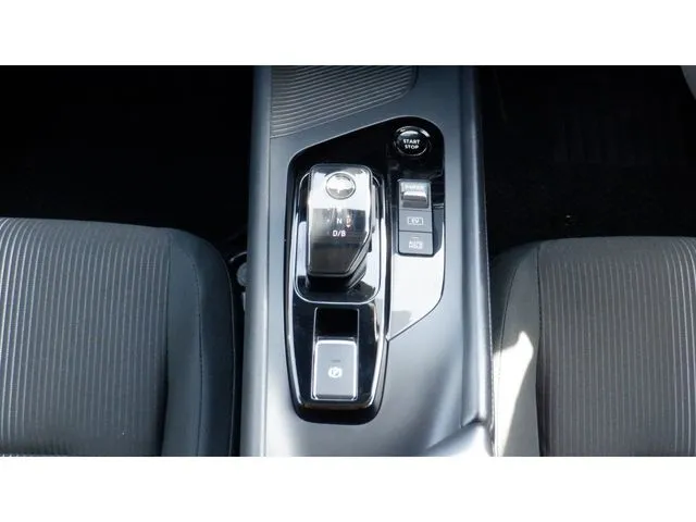 ニッサン　ノート