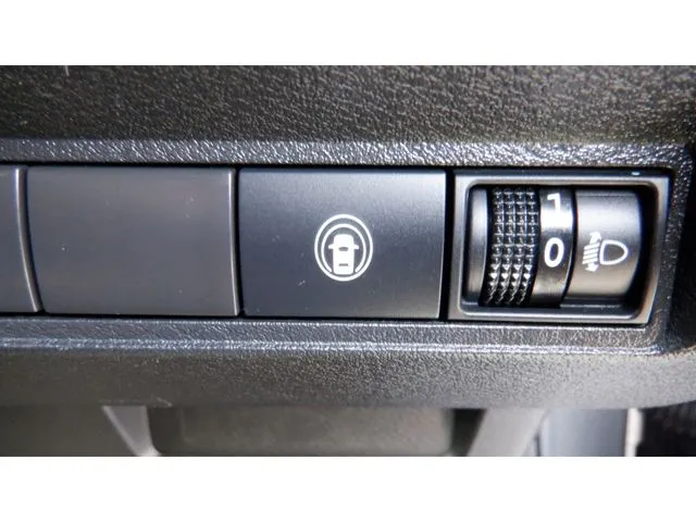 ニッサン　ノート