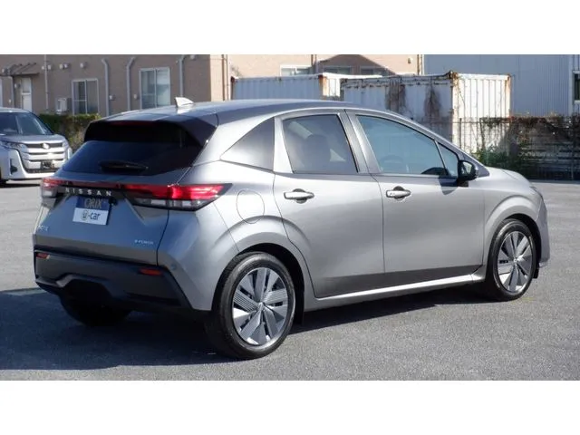 ニッサン　ノート