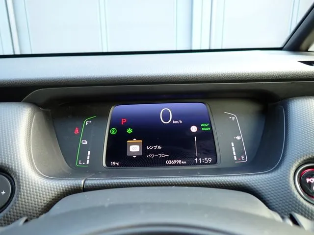 フィット e:HEV(ホンダ)の車両写真