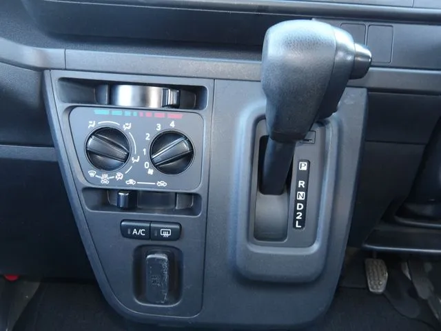 ハイゼットカーゴ(ダイハツ)の車両写真