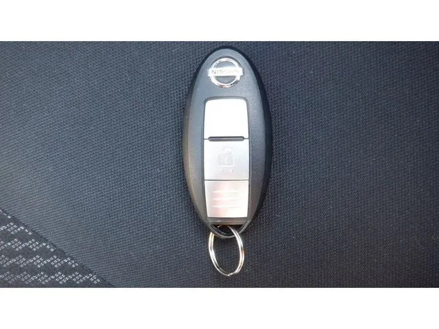 ノート(ニッサン)の車両写真