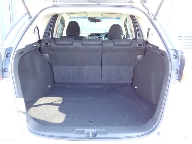 シャトル ハイブリッド(ホンダ)の車両写真