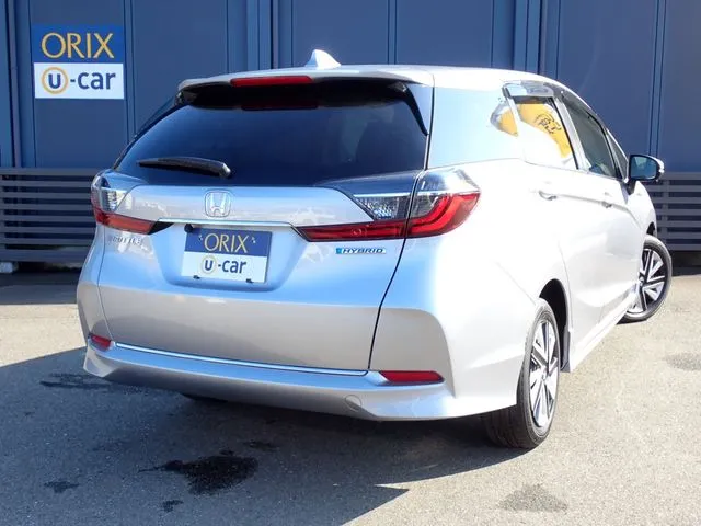 シャトル ハイブリッド(ホンダ)の車両写真