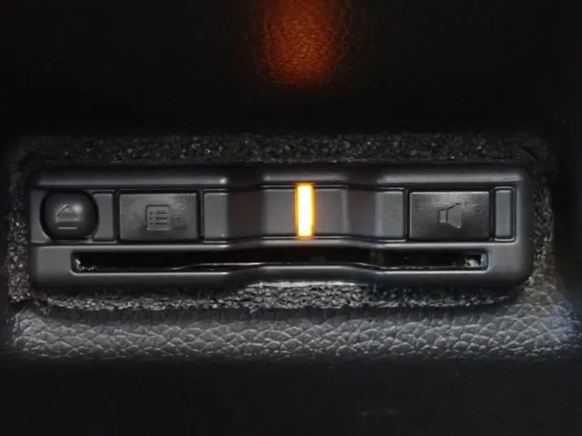 シャトル ハイブリッド(ホンダ)の車両写真