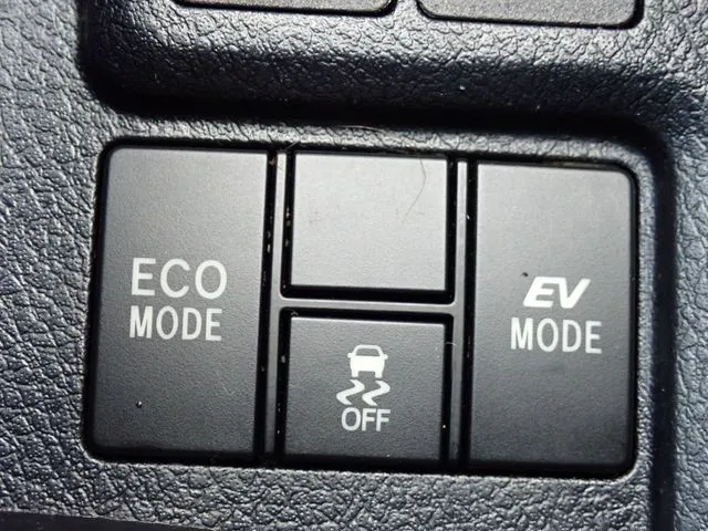 カローラフィールダー ハイブリッド(トヨタ)の車両写真