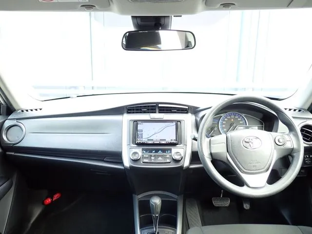 カローラフィールダー ハイブリッド(トヨタ)の車両写真