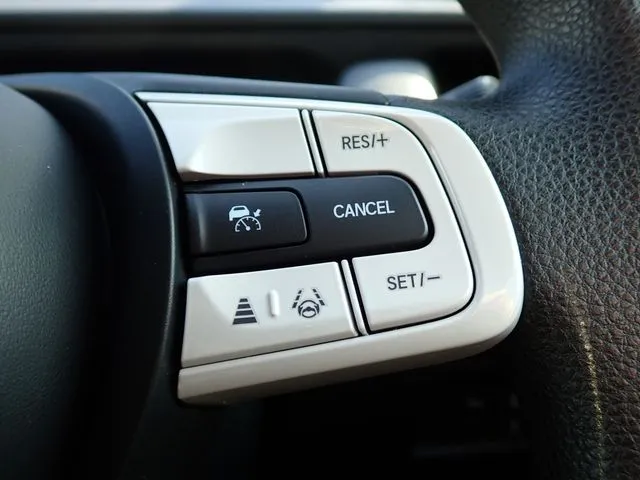 フィット e:HEV(ホンダ)の車両写真