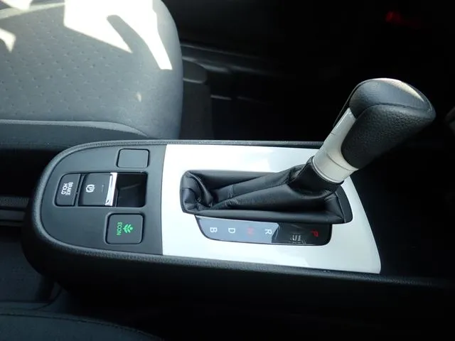 フィット e:HEV(ホンダ)の車両写真