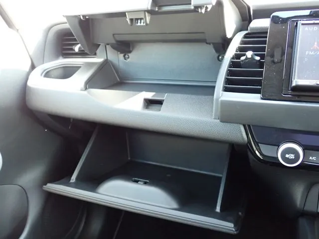 フィット e:HEV(ホンダ)の車両写真