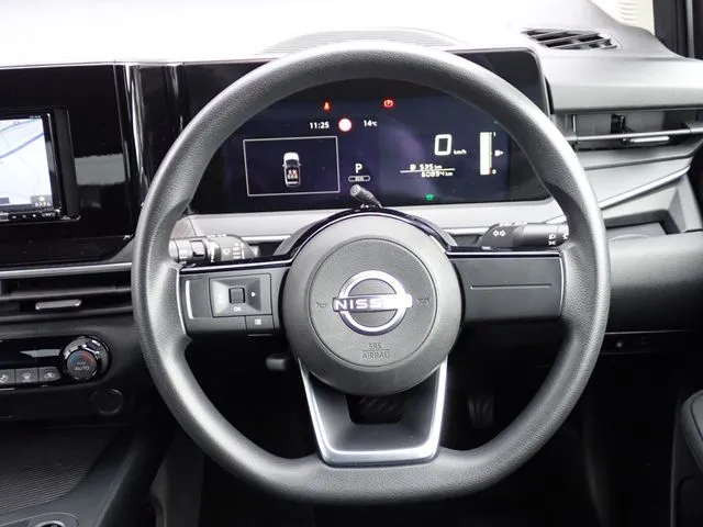 ノート(ニッサン)の車両写真