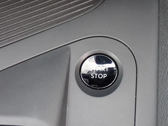 ノート(ニッサン)の車両写真