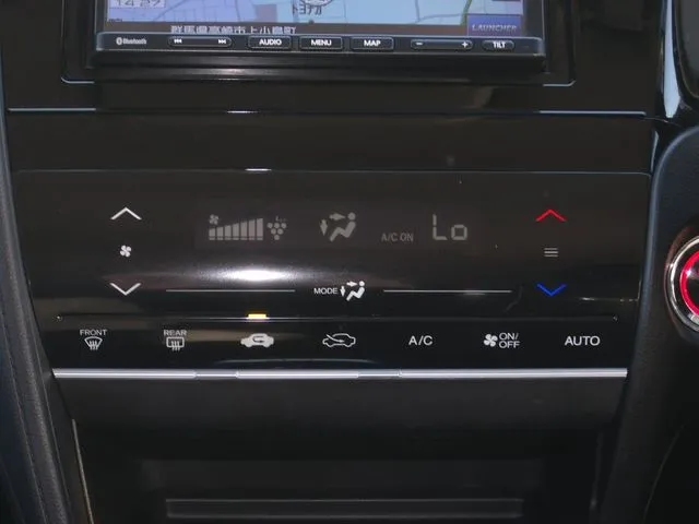 シャトル ハイブリッド(ホンダ)の車両写真