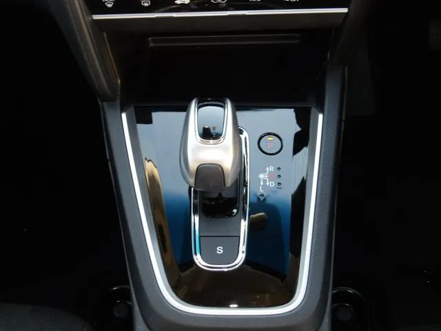 シャトル ハイブリッド(ホンダ)の車両写真