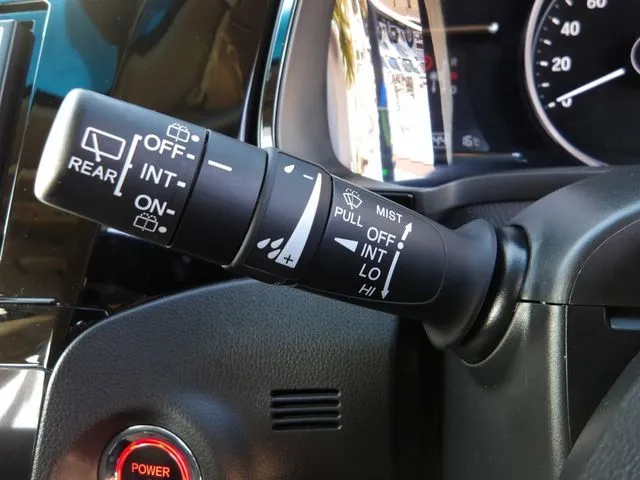 シャトル ハイブリッド(ホンダ)の車両写真