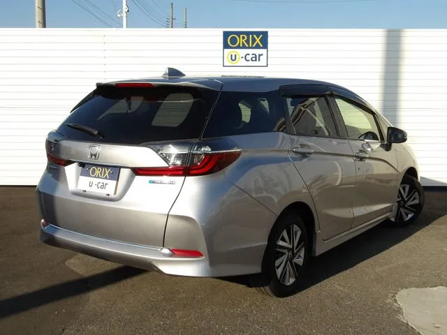 シャトル ハイブリッド(ホンダ)の車両写真