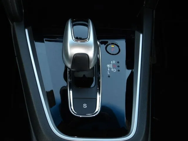 シャトル ハイブリッド(ホンダ)の車両写真