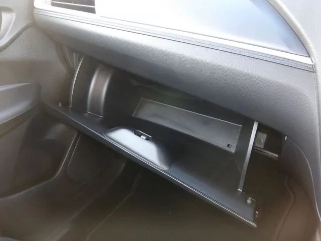 シャトル ハイブリッド(ホンダ)の車両写真