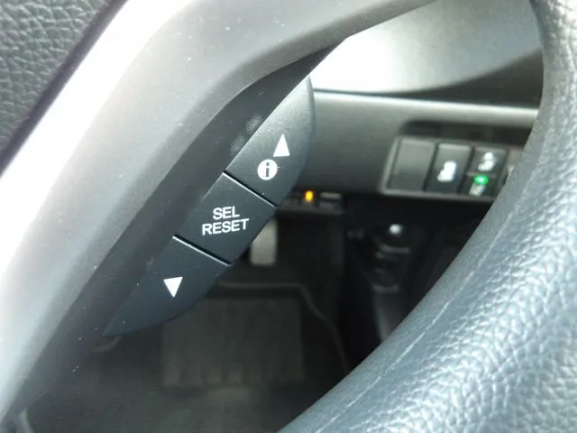 シャトル ハイブリッド(ホンダ)の車両写真