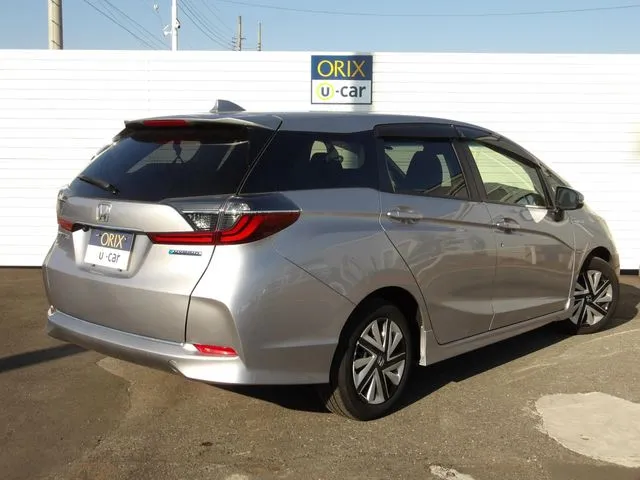 シャトル ハイブリッド(ホンダ)の車両写真