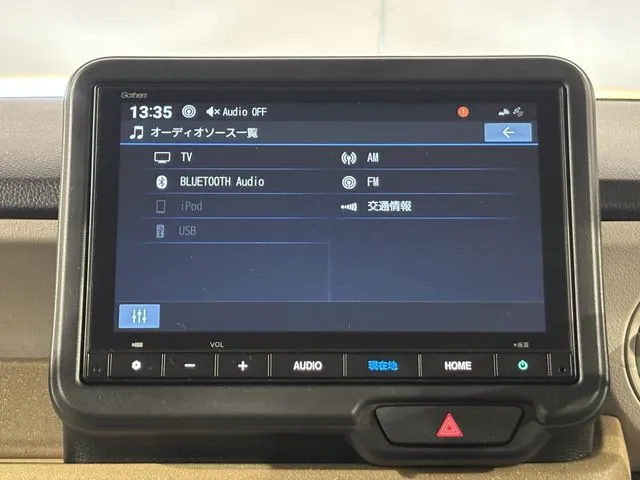 N BOX(ホンダ)の車両写真