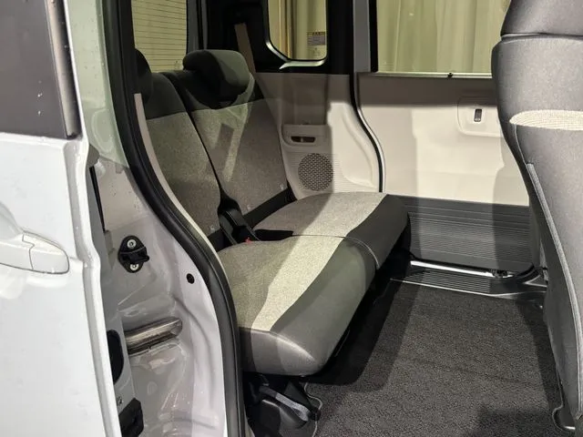 N BOX(ホンダ)の車両写真