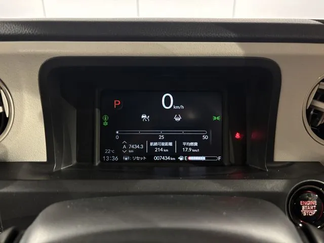 N BOX(ホンダ)の車両写真