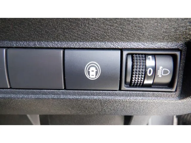 ノート(ニッサン)の車両写真