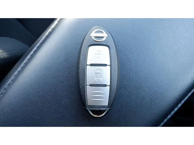 ノート(ニッサン)の車両写真