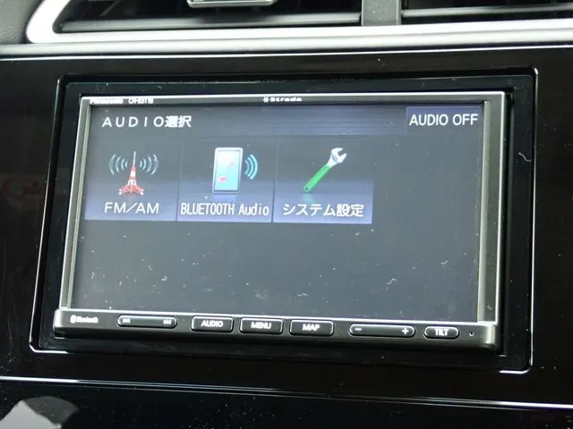 シャトル　ハイブリッド（ホンダ）の車両写真