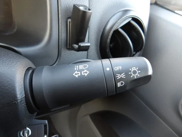 NV150 AD 2WD(ニッサン)の車両写真