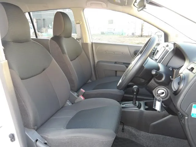 NV150 AD 2WD(ニッサン)の車両写真