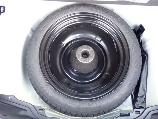 アクア(トヨタ)の車両写真