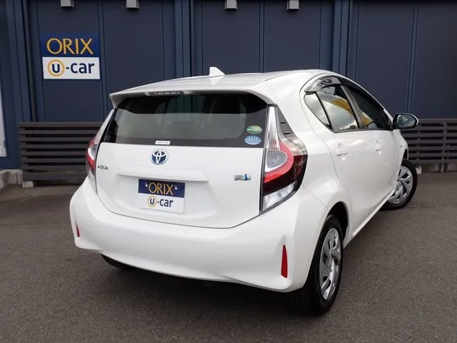 アクア(トヨタ)の車両写真