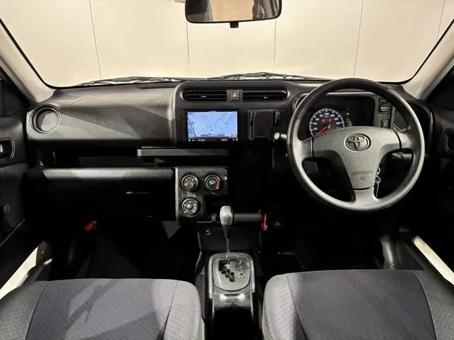 プロボックスバン 4WD(トヨタ)の車両写真