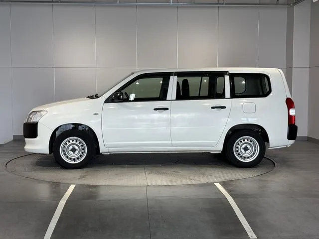 プロボックスバン 4WD(トヨタ)の車両写真