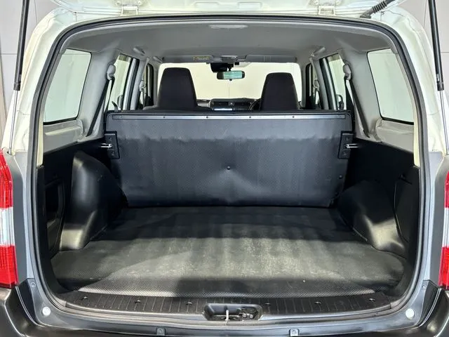 プロボックスバン 4WD(トヨタ)の車両写真