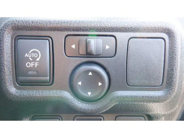 ノート(ニッサン)の車両写真