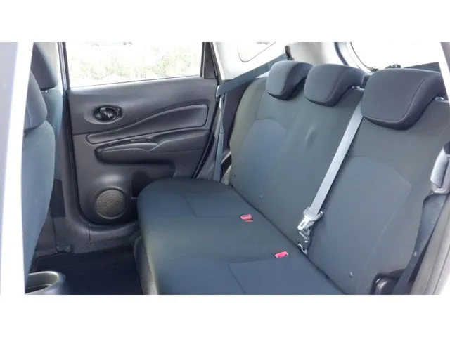 ノート(ニッサン)の車両写真