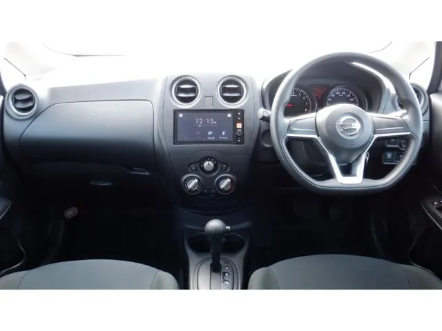 ノート(ニッサン)の車両写真