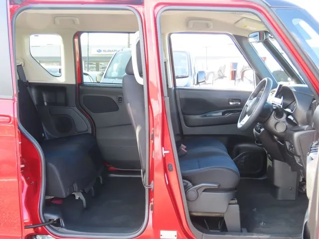 ルークス(ニッサン)の車両写真